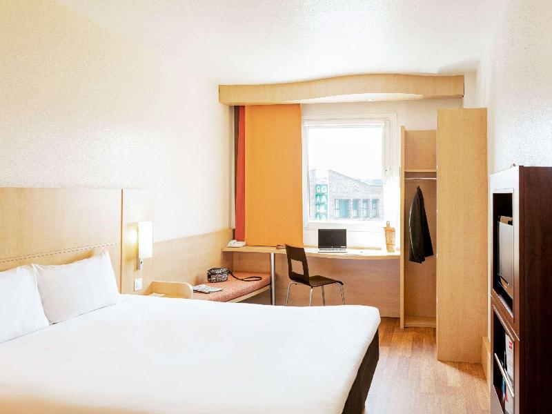 ibis Oviedo image