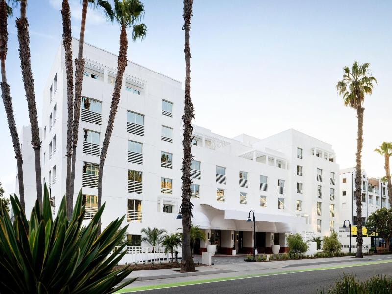 Sandbourne Santa Monica, Autograph Collection image