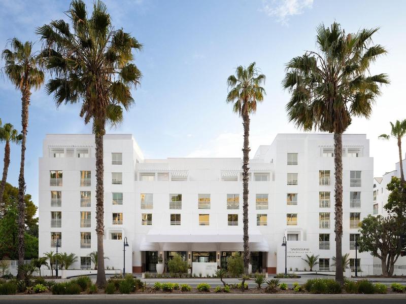 Sandbourne Santa Monica, Autograph Collection image