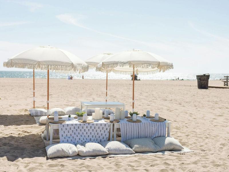 Sandbourne Santa Monica, Autograph Collection image