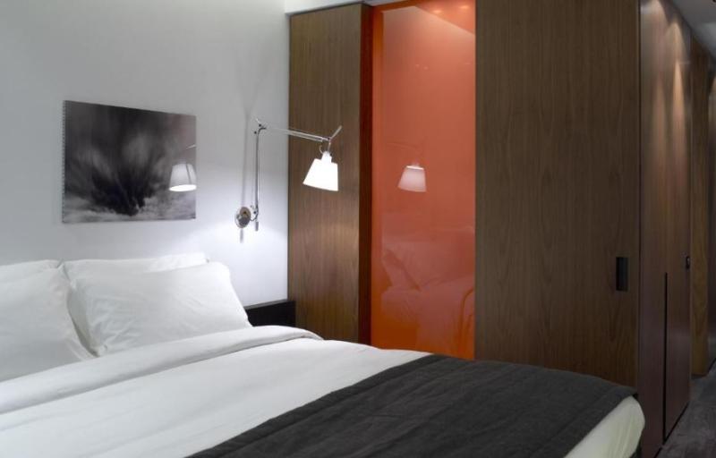 The Met Hotel