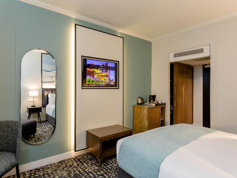 Southern Sun Rosebank image