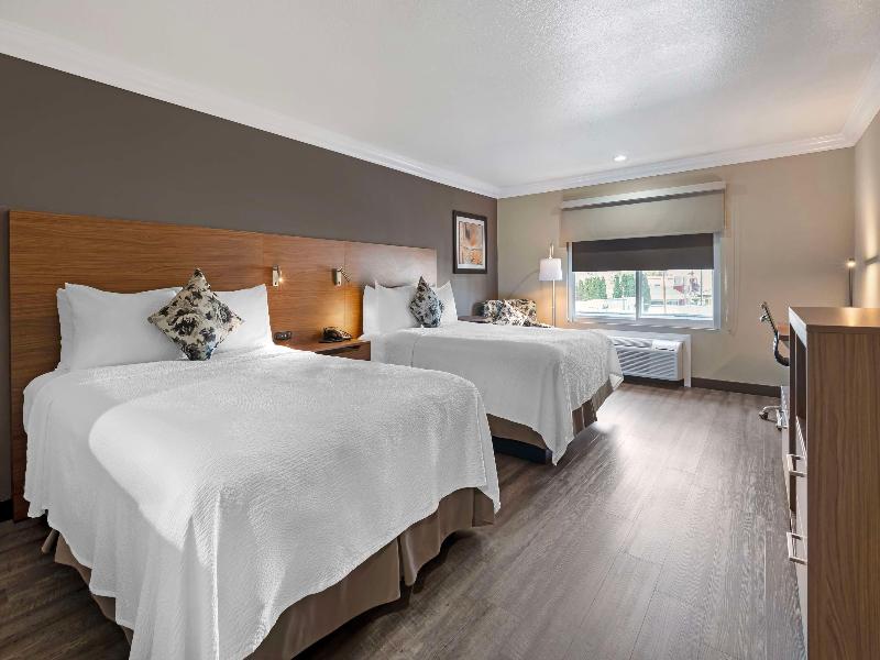 Best Western Plus Newport Mesa Inn image