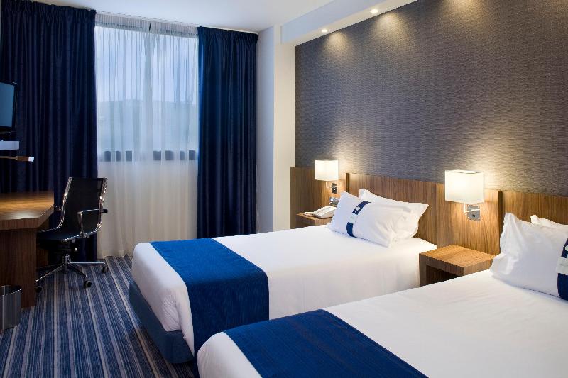Holiday Inn Express Campo de Gibraltar-Barrios image