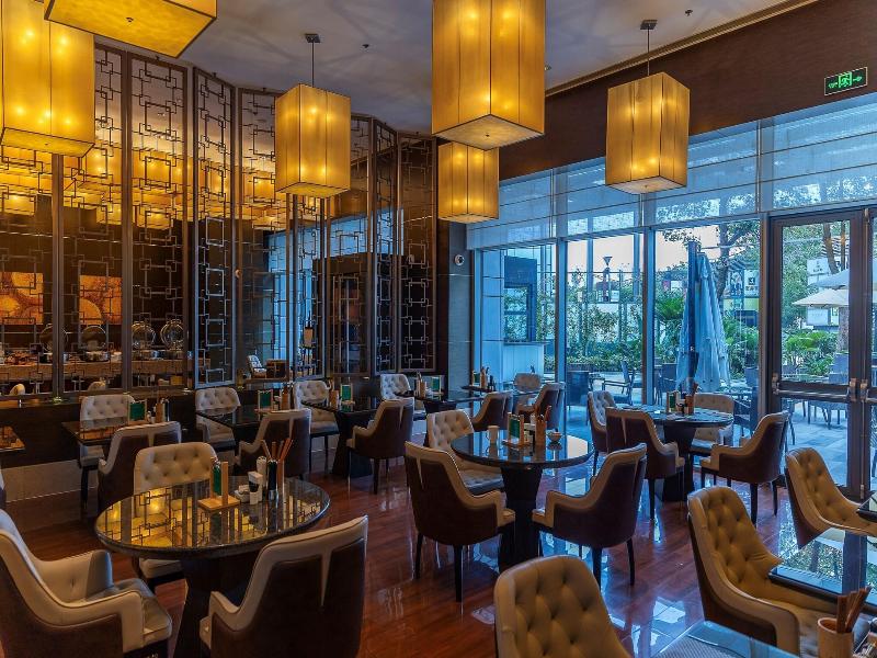 Renaissance Shanghai Putuo Hotel image