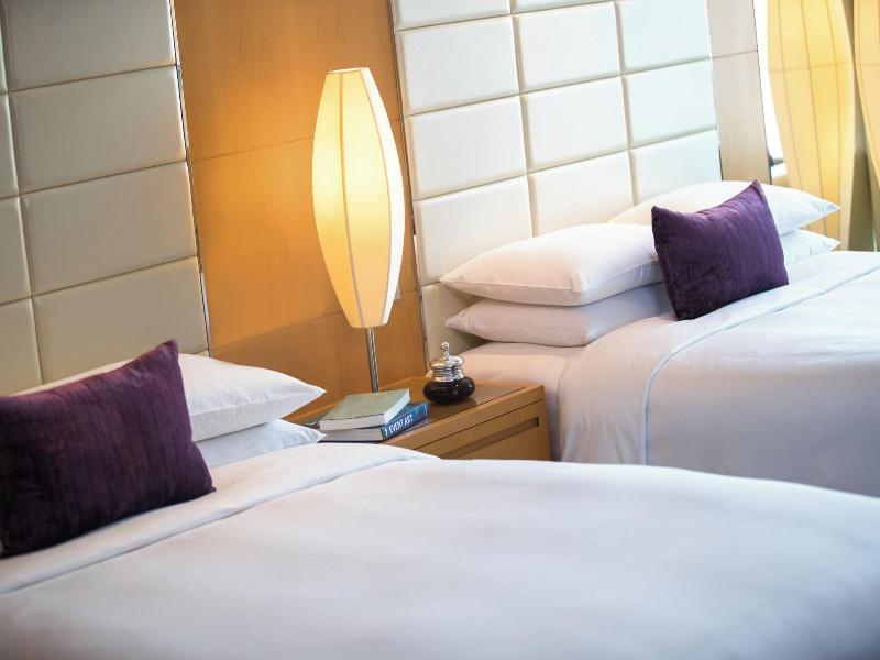 Renaissance Shanghai Putuo Hotel image