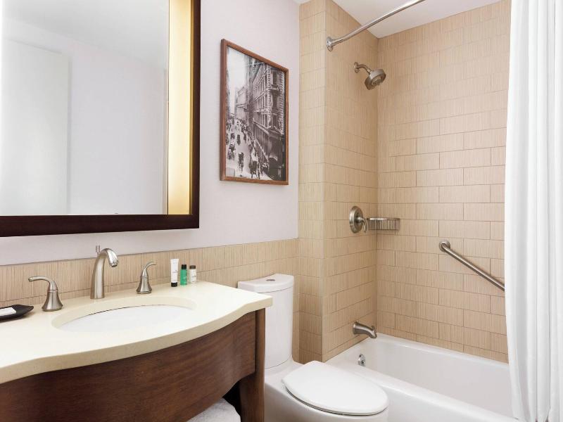 Sheraton Tribeca image