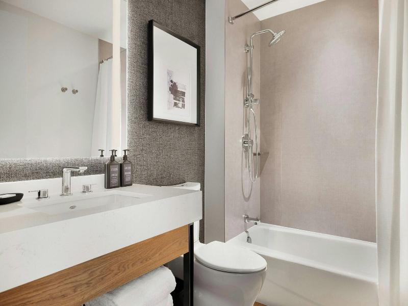 Sheraton Tribeca image