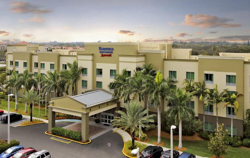 FAIRFIELD INN AND SUITES FORT LAUDERDALE AIRPORT
