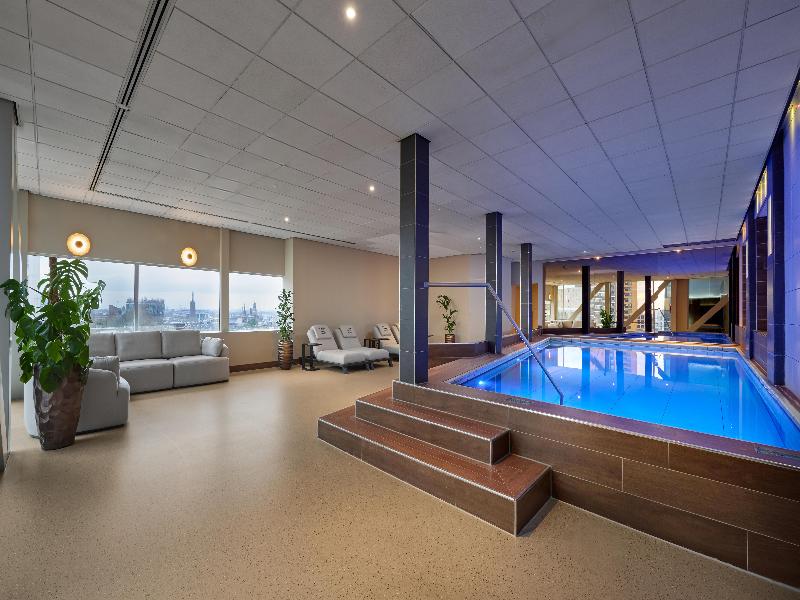 DoubleTree by Hilton Rotterdam Centre image