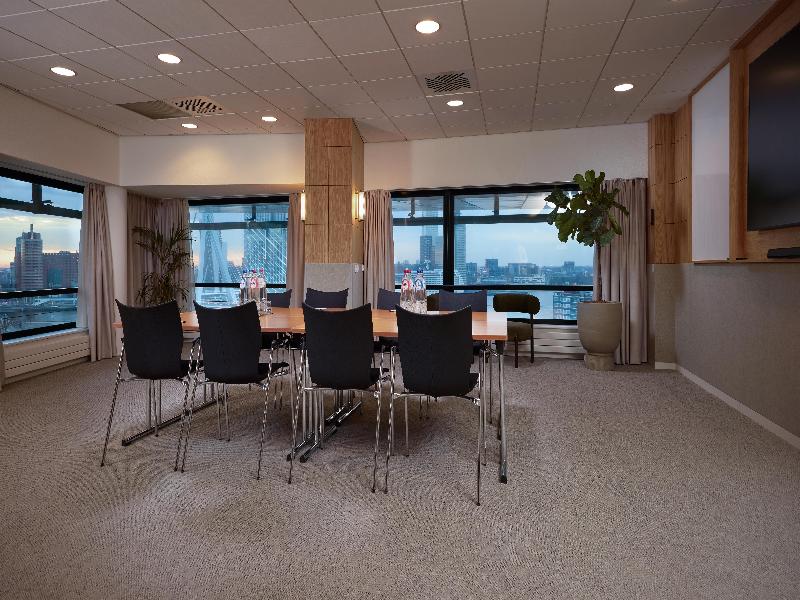 DoubleTree by Hilton Rotterdam Centre image