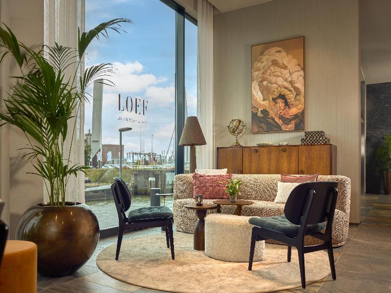 DoubleTree by Hilton Rotterdam Centre image