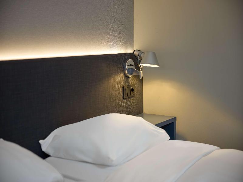Stay in style at DoubleTree by Hilton Rotterdam Centre