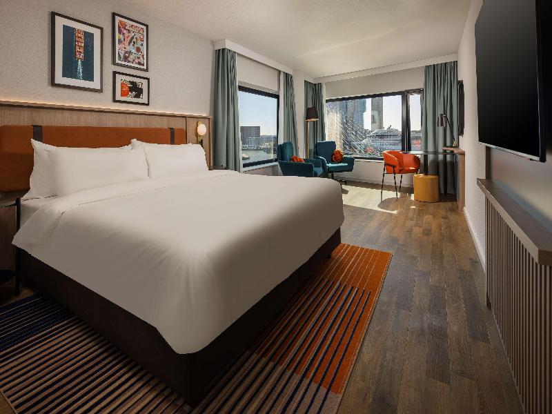 Stay in style at DoubleTree by Hilton Rotterdam Centre
