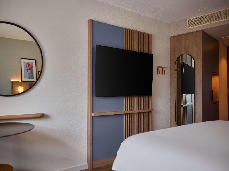 Stay in style at DoubleTree by Hilton Rotterdam Centre