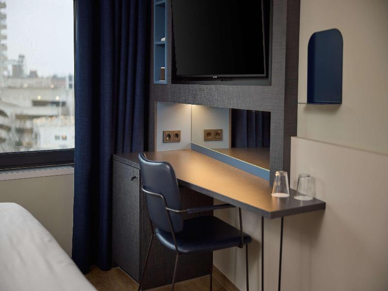 Stay in style at DoubleTree by Hilton Rotterdam Centre
