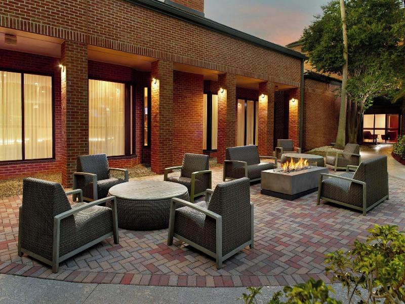Courtyard Fort Lauderdale Plantation image