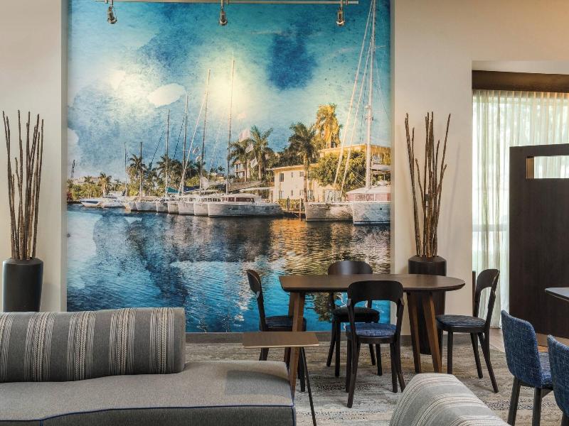 Courtyard Fort Lauderdale Airport & Cruise Port image