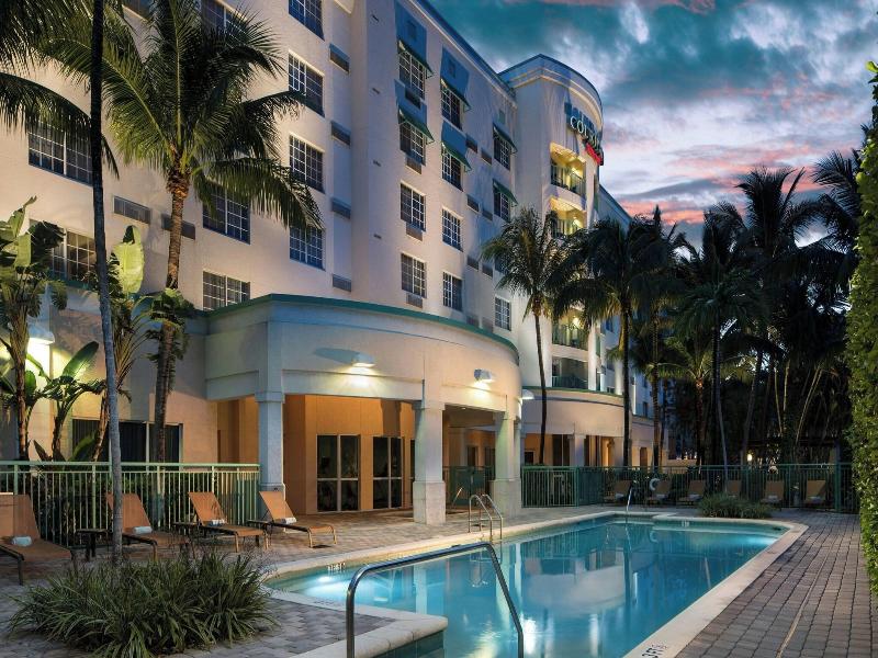 Courtyard Fort Lauderdale Airport & Cruise Port image