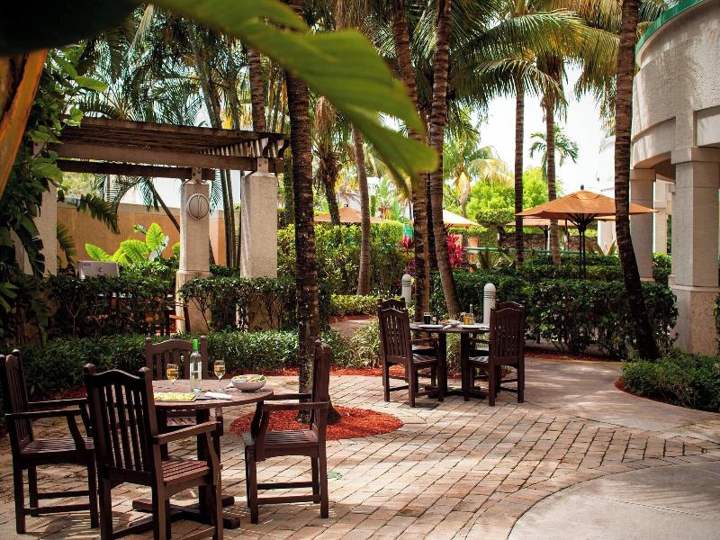 Courtyard Fort Lauderdale Airport & Cruise Port image