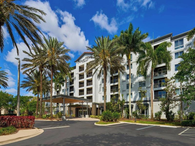 Courtyard Fort Lauderdale Weston image