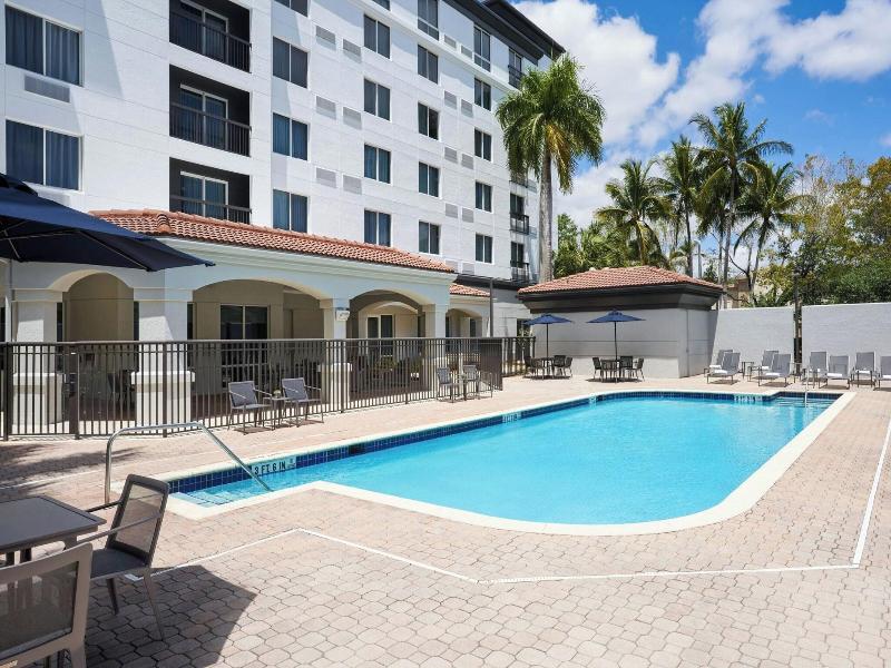 Courtyard Fort Lauderdale Weston image