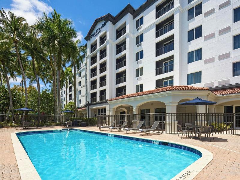 Courtyard Fort Lauderdale Weston image