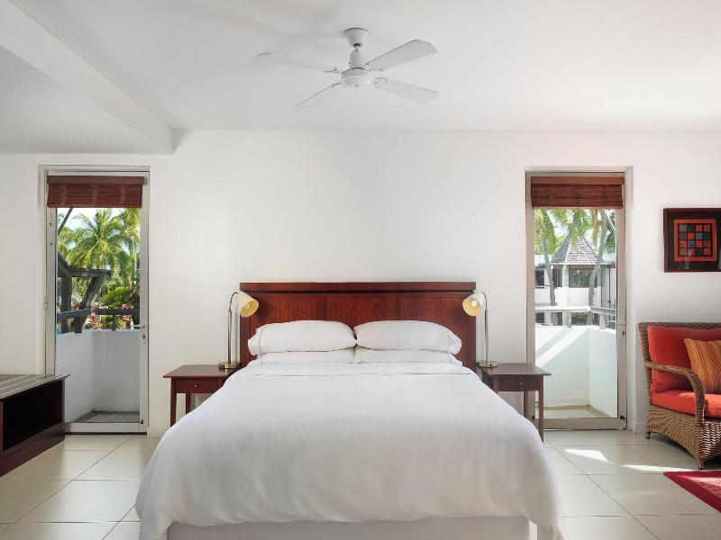 Sheraton Denarau Villas image