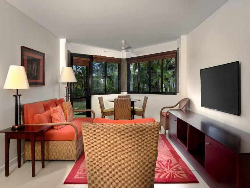 Sheraton Denarau Villas image
