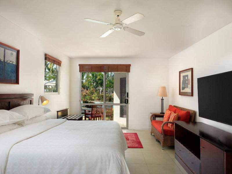 Sheraton Denarau Villas image