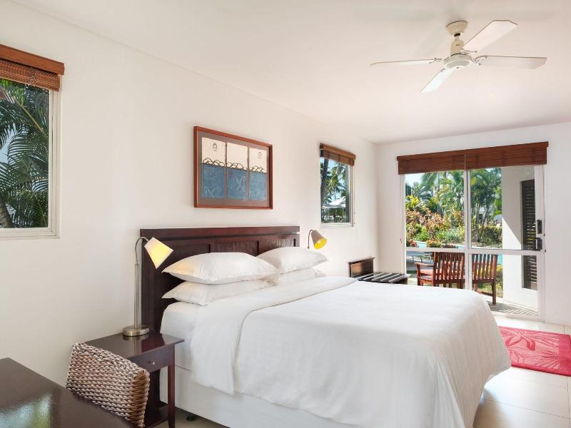 Sheraton Denarau Villas image