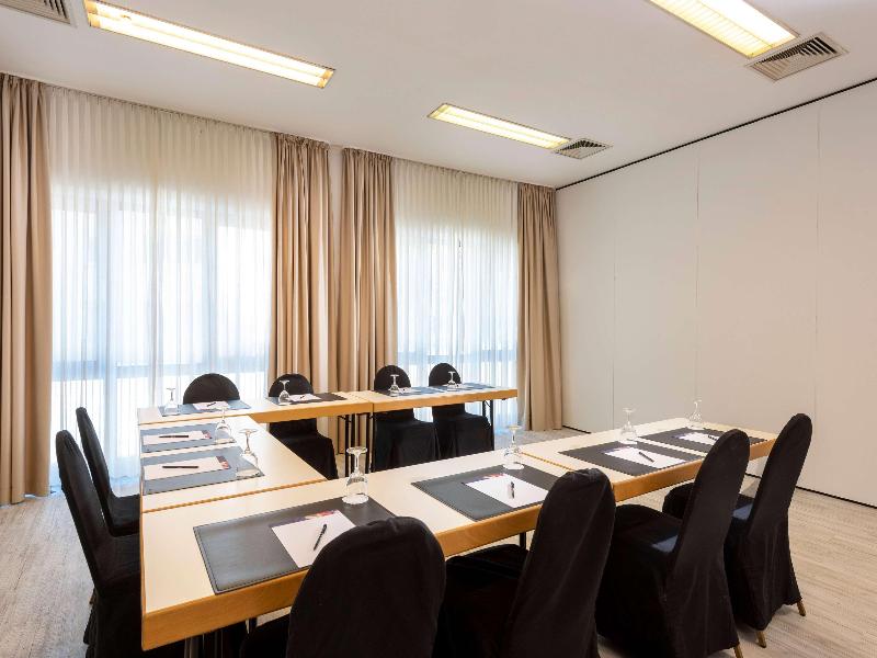 ibis Styles Rosenheim image