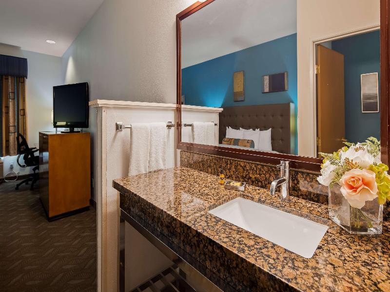Best Western Plus Liberty Lake Inn image