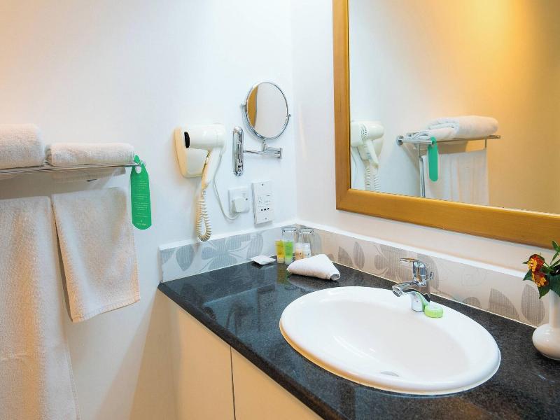 Protea Hotel Dar Es Salaam Oyster Bay image
