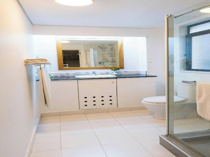 Protea Hotel Dar Es Salaam Oyster Bay image