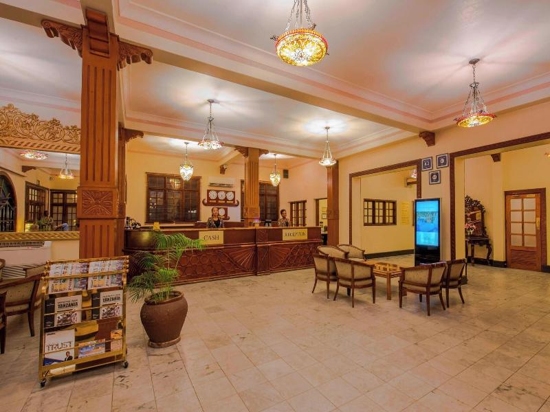 Protea Hotel Dar es Salaam Courtyard image