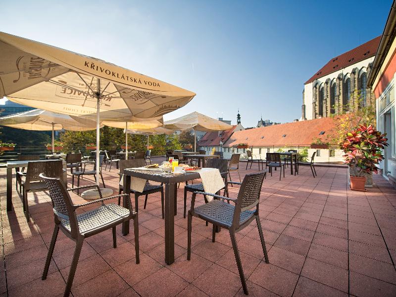 EA Hotel Julis image