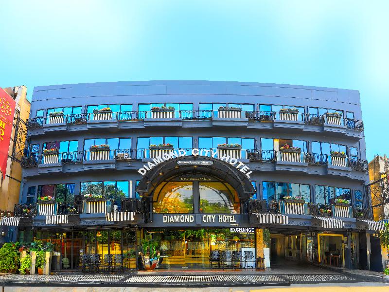 Diamond City Hotel image