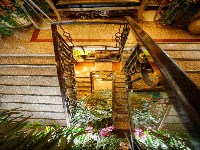 Diamond City Hotel image