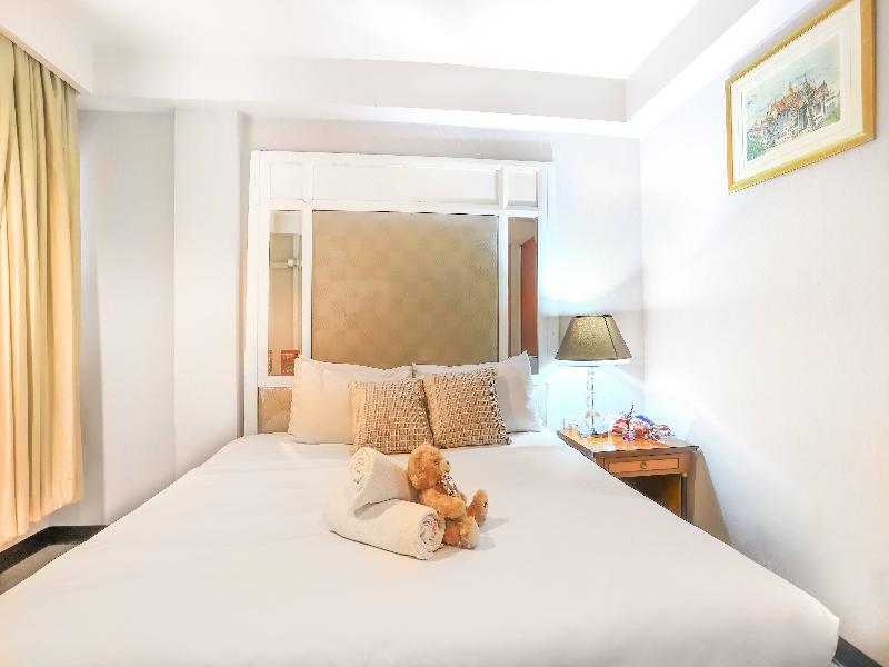 Diamond City Hotel image