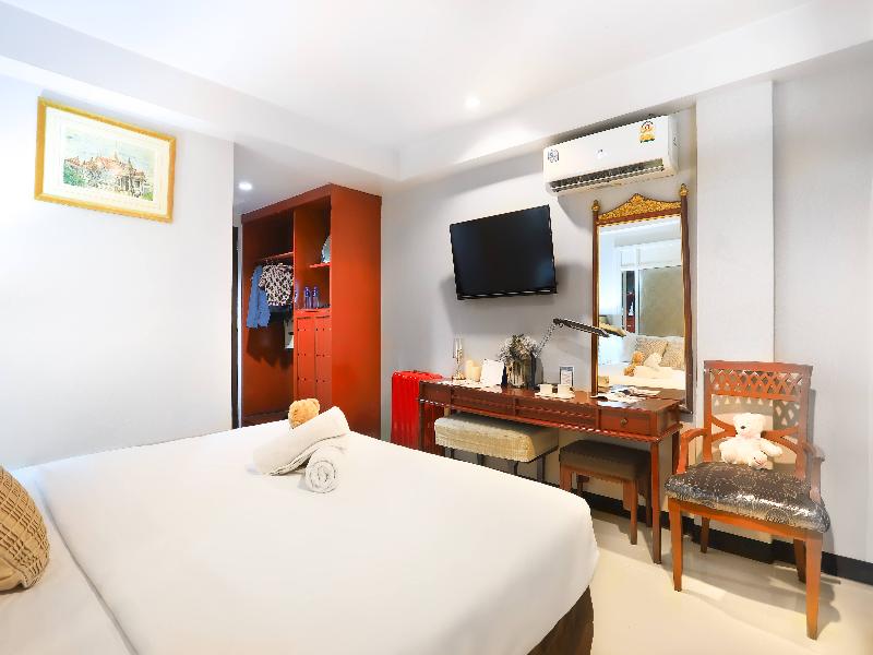 Diamond City Hotel image