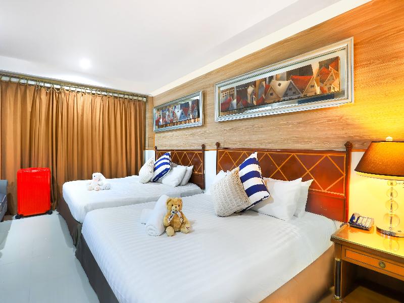 Diamond City Hotel image