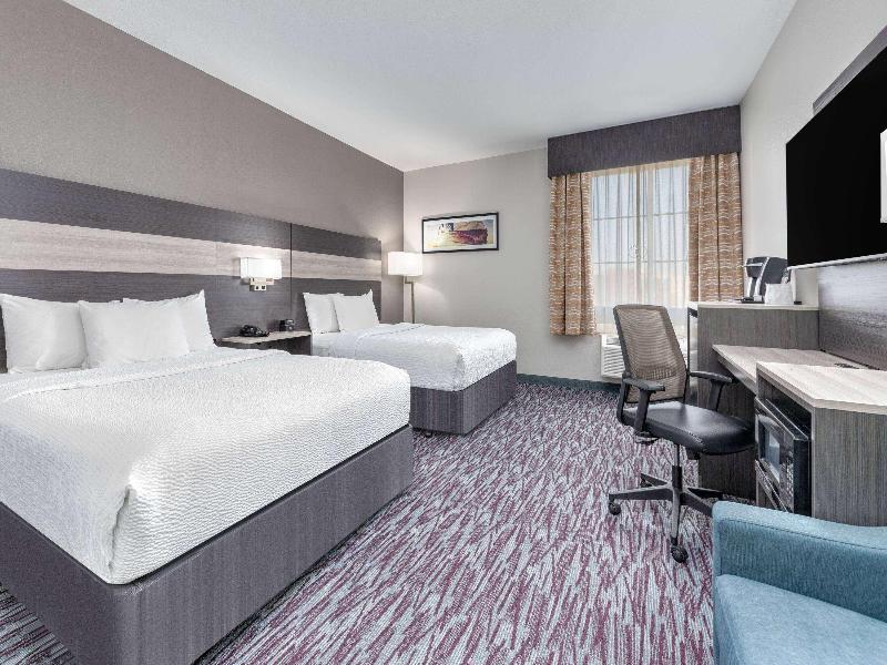 La Quinta Inn & Suites Allen at the Village image
