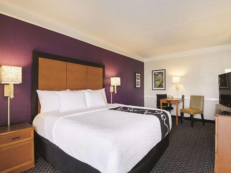 La Quinta Inn San Marcos image