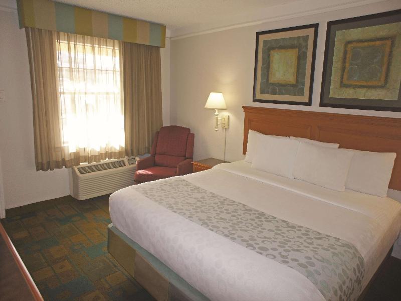 La Quinta Inn Austin Oltorf image