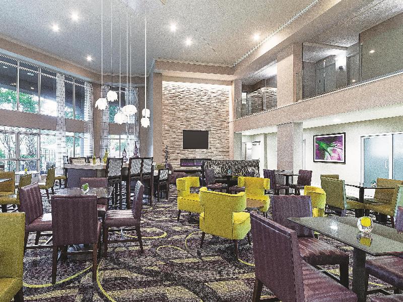 La Quinta Inn & Suites Austin Airport image