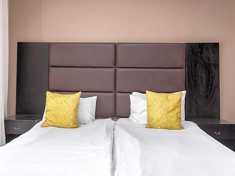 VIP Living Luxury Hotel Apartments image