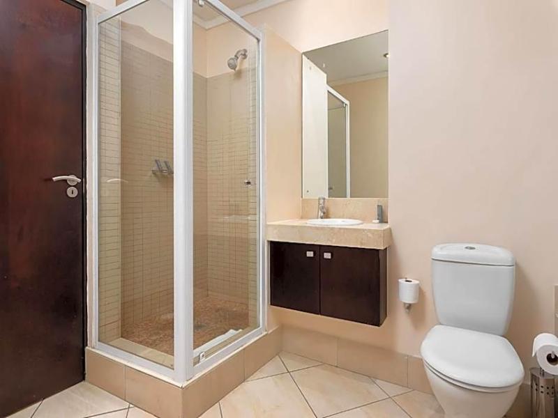 VIP Living Luxury Hotel Apartments image