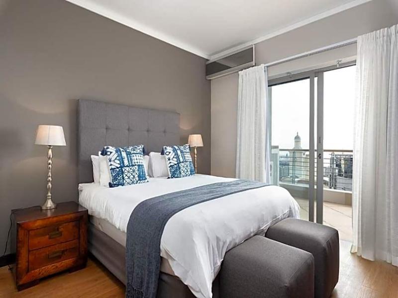 VIP Living Luxury Hotel Apartments image
