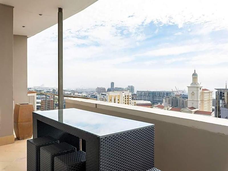VIP Living Luxury Hotel Apartments image